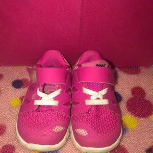 Pink toddler nikes